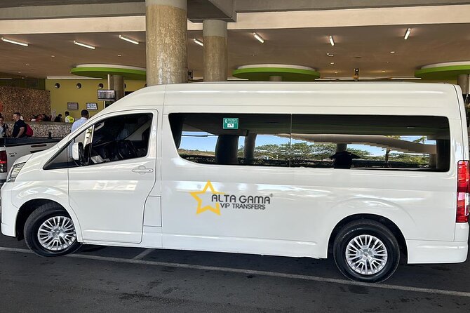 Airport Transfer from/to Uvero Alto to Punta Cana - Family-friendly safety: child seats and extra precautions
