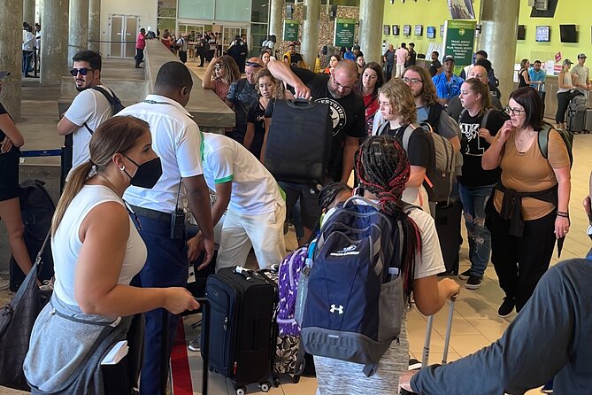 Airport Transfers to Punta Cana / Bavaro and Uvero Alto Hotels - Price and Value: What $35 Per Group Actually Buys You