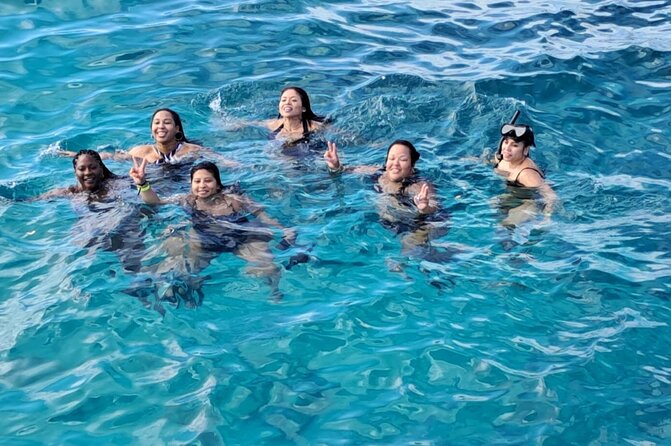 Bavaro Punta Cana EN boat party with drinks and transportation - Food, drinks, and the alcohol rule (what’s included)