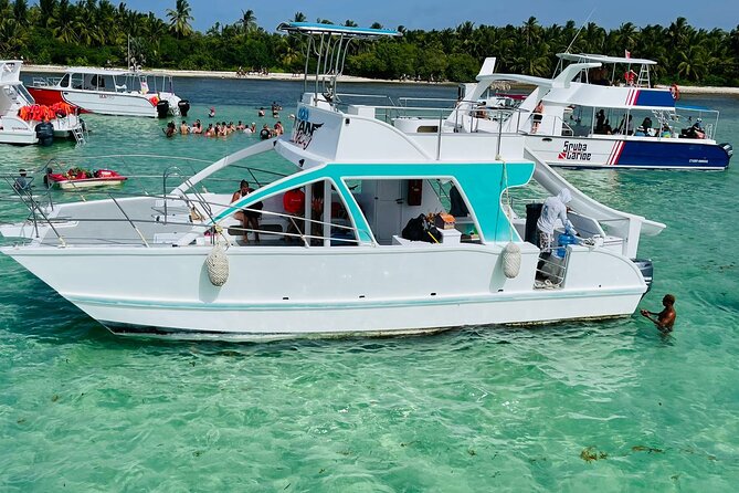 Bavaro Punta Cana EN boat party with drinks and transportation - Staff energy, animation, and what the experience is really known for