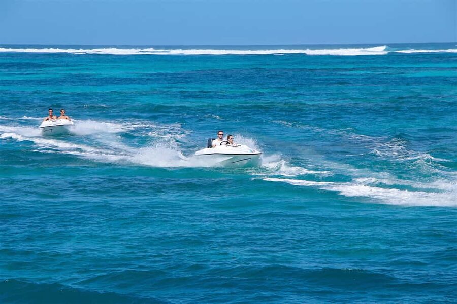Bávaro: Speed Boat and Snorkeling Trip - What to bring and what to leave behind