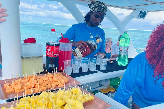 Best Party Boat Adults Only with Open Bar - Pickup, Timing, and Crowd Size: What Can Go Wrong
