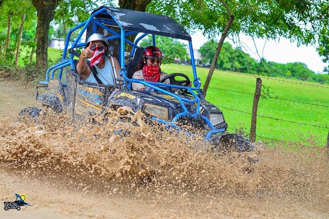 Buggy Predator Adventure Punta Cana - Cave, Beach and Mud - The guide and the crew: what makes the day feel organized