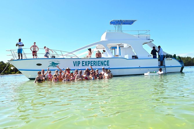 Caribbean Party Boat - Getting There Without Stress: Pickup, Mobile Ticket, and Return