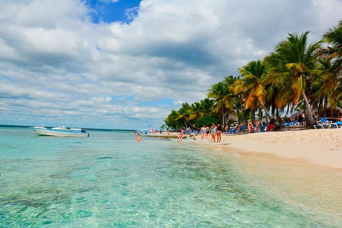 Catalina Island - The Catalina Island concept: a water-heavy day from Punta Cana