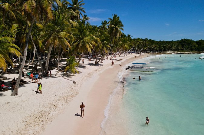Catalina Sailing Experience in Punta Cana with Food and Drinks - How the Guides Run the Day (and Why It Changes Everything)