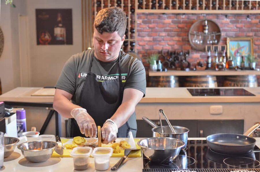 'Chillo al Coco' Cooking Class & Taino Concept store - Punta Cana Pickup and Small-Group Reality