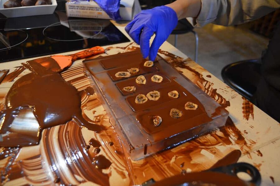 Chocolate Master Class & Taino concept Store - The shop time: a brief, useful stop while chocolate cools