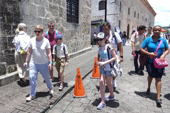City Tour In Santo Domingo Leaving from Punta Cana - Modern Santo Domingo: seeing beyond the postcard