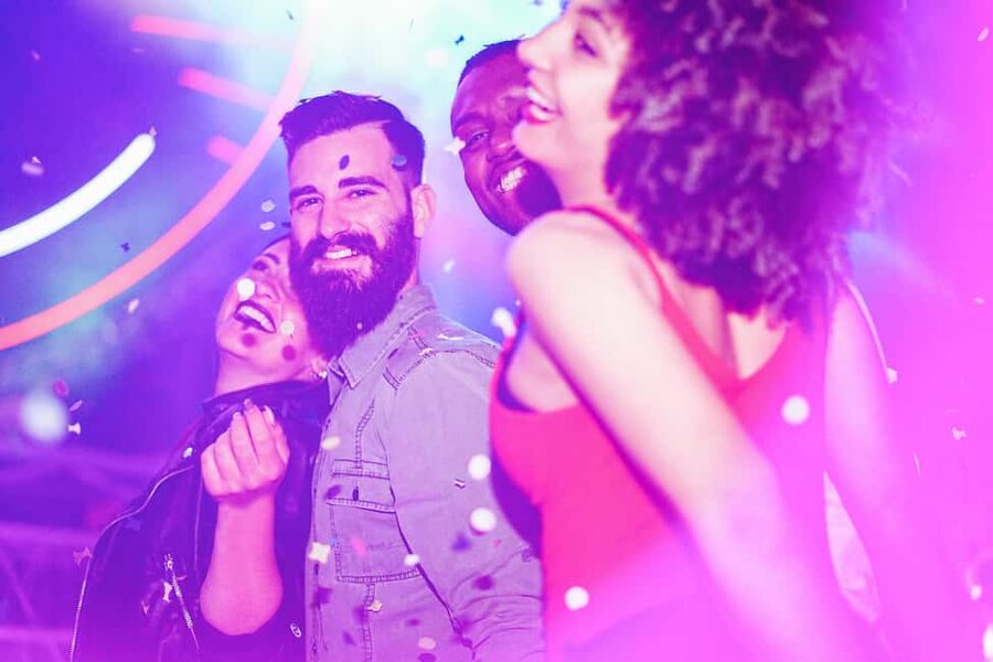 Coco Bongo Disco - The Show: High-Tech Screens, Projections, and Acrobats