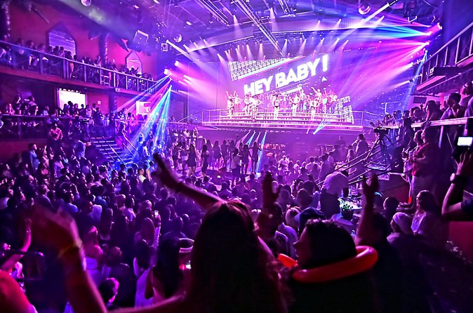 Coco Bongo Premium Open Bar - What the Show Feels Like: Lights, Costumes, and Nonstop Energy