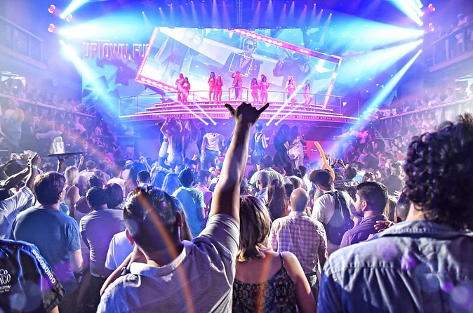 Coco Bongo Show and Disco - Who should book Coco Bongo Show and Disco