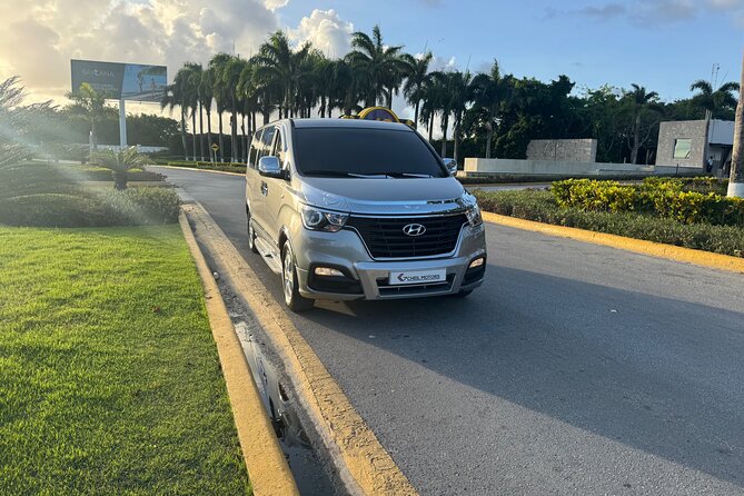 Confortable and privaste transportación from puj Airpot - Price and value: is $20 per person a good deal?