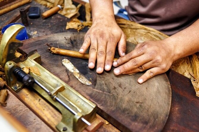 Discover Dominican Treasures: Rum, Cigars, Coffee & Chocolate - Key highlights