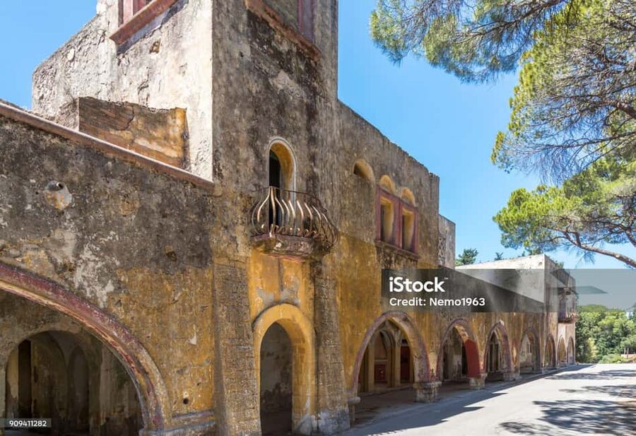 Discover Santo Domingo: A Day Trip from Punta Cana - Presidential Palace Exterior: Seeing Power Without the Detour