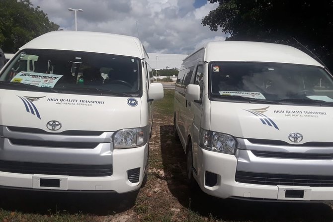 Dominican's Airport Transfer (Bavaro, Punta Cana, La Romana ) - Inside the ride: air conditioning and what “shared” really means