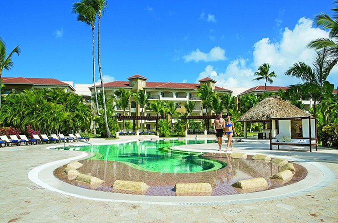 Dreams Royal Beach - Round Trip Shuttle - Punta Cana Airport - Who this shuttle suits best (and who might rethink it)
