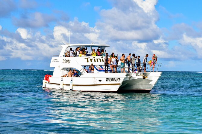 Exclusive Hip Hop Punta Cana Party Boat with Open Bar <em>Only Adult – Key highlights before you go’ /></p>
<ul>
<li><strong>Hip hop-first DJ sound</strong> with hip hop, R&B, dancehall, and Afro beats</li>
<li><strong>Open bar included</strong> plus snacks and fresh tropical fruit</li>
<li><strong>Swim and snorkel time</strong> at Playa Bibijagua</li>
<li><strong>Photo stops while cruising</strong> past Dolphins Island</li>
<li><strong>Sand bar party</strong> with drinks while you’re anchored and waist-deep</li>
<li><strong>Crew energy that guides the whole experience</strong>, with names like Eddy and Moise showing up often in praise</li>
</ul>
<div class="twil" style="margin: 20px 0; padding: 15px 0;"><p>Different boat, same open bar</p><ul style="margin: 10px 0; padding-left: 0; list-style: none;"><li style="margin: 6px 0; line-height: 1.4;"><a href="https://puntacanainsider.com/punta-cana-booze-cruise-snorkeling-sand-bar-with-entertainment/">Punta Cana Booze Cruise, Snorkeling, Sand-Bar with Entertainment</a><span style="margin-left: 8px; font-size: 0.82em; color: #555; white-space: nowrap;"><span style="color: #FF6F5E;">★</span> 4.5 &middot; 1,037 reviews</span></li><li style="margin: 6px 0; line-height: 1.4;"><a href="https://puntacanainsider.com/full-day-atv-experience-and-booze-cruise-with-open-bar/">Full Day ATV Experience and Booze Cruise with Open Bar</a><span style="margin-left: 8px; font-size: 0.82em; color: #555; white-space: nowrap;"><span style="color: #FF6F5E;">★</span> 5.0 &middot; 464 reviews</span></li><li style="margin: 6px 0; line-height: 1.4;"><a href="https://puntacanainsider.com/punta-cana-party-boat-only-adult/">Punta Cana Party Boat (Only Adult)</a><span style="margin-left: 8px; font-size: 0.82em; color: #555; white-space: nowrap;"><span style="color: #FF6F5E;">★</span> 5.0 &middot; 449 reviews</span></li></ul></div><h2 id="punta-canas-3-4-hour-hip-hop-cruise-not-a-slow-boat">Punta Cana’s 3–4 Hour Hip-Hop Cruise (Not a Slow Boat)</h2>
<p><img width="669" height="446" decoding="async" src=