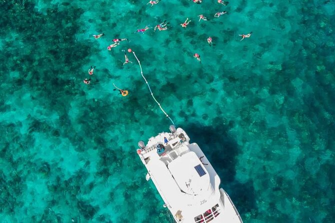 Excursion to Catalina Island and Snorkeling from Punta Cana - Catalina beach time and Dominican lunch with an open bar