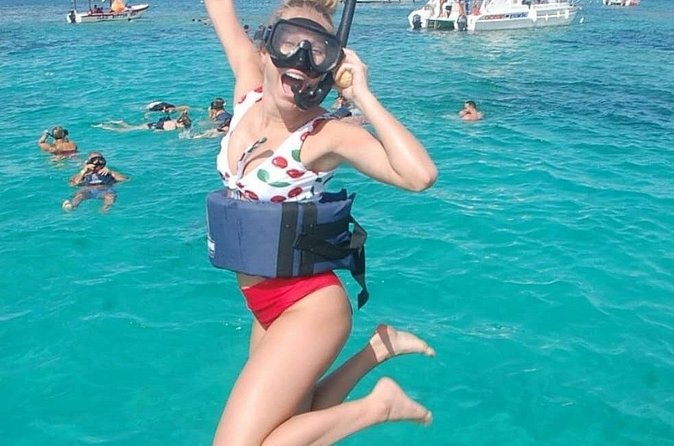 Fiesta en el Mar: Party Boat Punta Cana - Natural Swimming Pool Stop: Drinks, Photos, and Play Time
