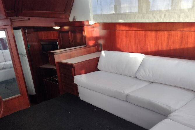 FISHING PRO CHARTERS - Boat Excursion – Mar-Quesa - Food and drinks: what’s included, what changes by trip length, and smart add-ons