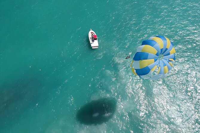 From Punta Cana: Amazing Activity Parasailing Hotel pickup - When pickup goes wrong: how to protect your time