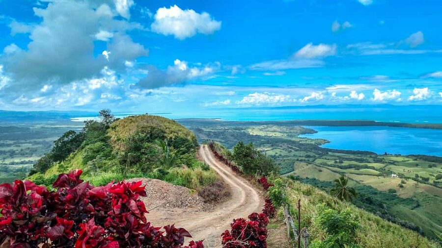From Punta Cana: Los Haitises Guided Day Tour - Jeep ride to Montaña Redonda: the climb that delivers the views