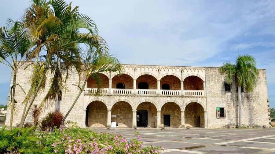 From Punta Cana: Santo Domingo Full-Day Tour with Lunch - Los Tres Ojos National Park: cenotes, shade, and real nature time