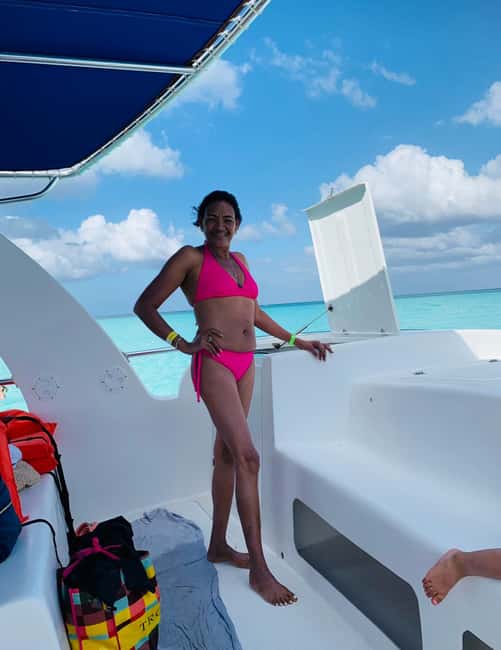 From Punta Cana: Saona Island Boat Trip with Buffet - The natural pool with starfish: the signature stop