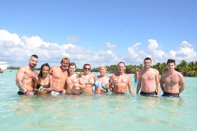 Full-Day Cruise to Saona Island - Natural pool and lunch - Snorkeling Reality Check: Short Stop, Bring Your Own Eyes