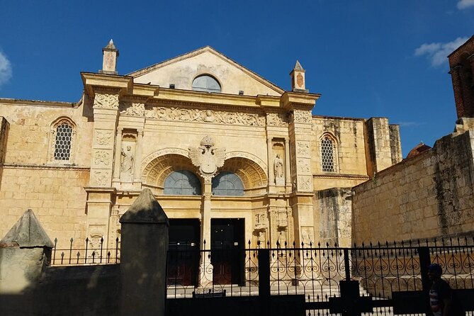 Full Day Santo Domingo Tour - Faro a Colón and Alcázar de Colón: Columbus Monuments With Real “Place”