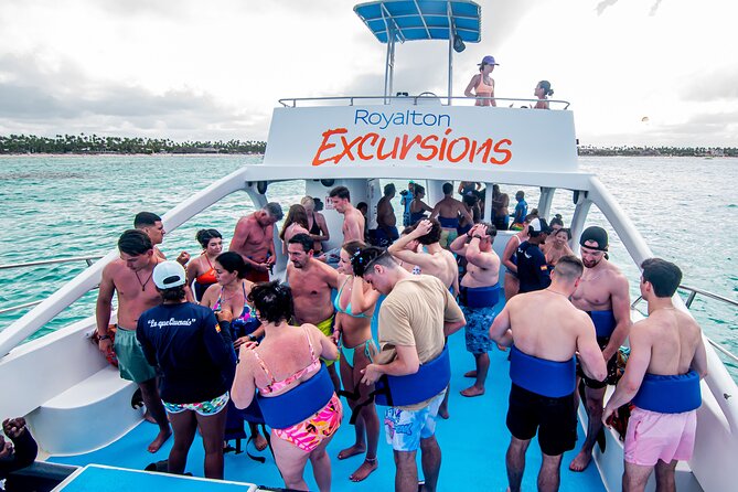 Full day tour. Buggy, lunch and Catamaran Adventure - Macao Beach timing: a quick reset, not a long hangout