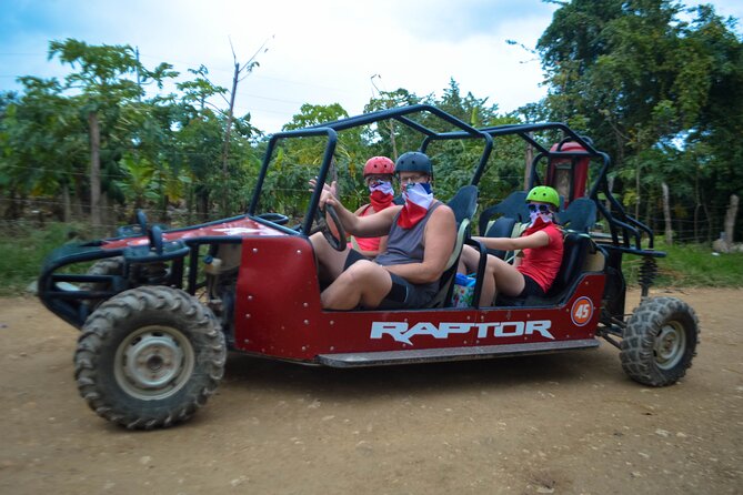 Full day tour. Buggy, lunch and Catamaran Adventure - La Bandera buffet lunch: included, and it matters for value