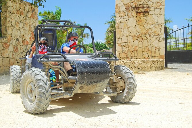 Full day tour. Buggy, lunch and Catamaran Adventure - Happy Beach catamaran time: snorkeling first, then the drinks