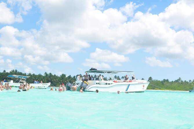 Full Day Tour to Saona Island by Catamaran and Speedboat - Optional Beach Extras: Massage Shopping and Why Haggling Matters