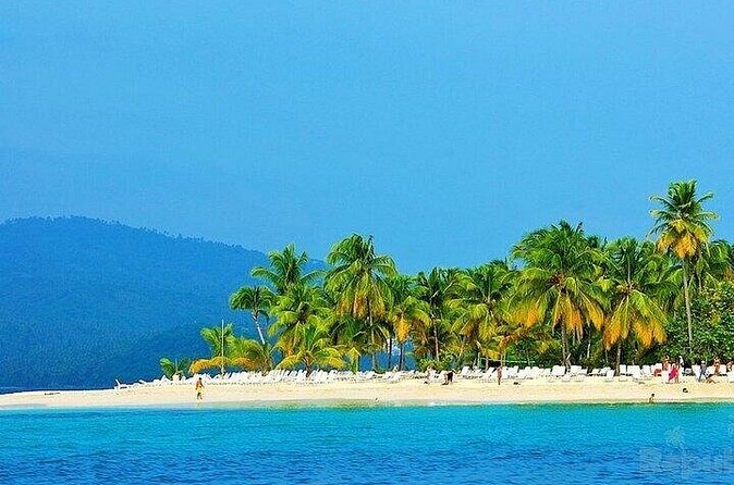 Full-day Whale watching Tour in Samana Bay from Punta Cana - Cayo Levantado Beach Time: Sand, Water, and Realistic Timing
