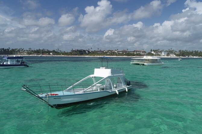 GlassBottom Catamaran with Slide - Glass-bottom: cool when it works, check it if it’s crucial