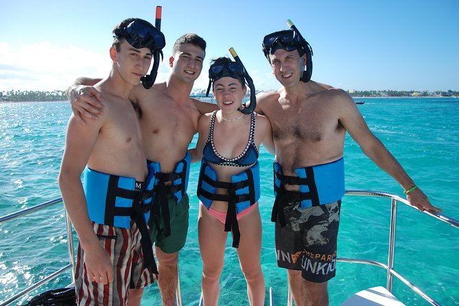 Great Snorkeling Cruise with Sharks & Stingray Encounter and Natural Pool - Cabeza de Toro snorkeling: coral time and what you’ll actually see