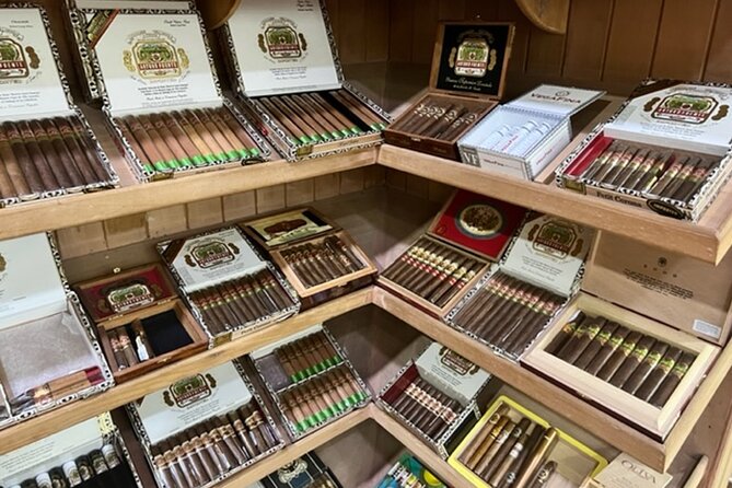Guided Shopping Tour to Bella Mare Store (Cigars, Chocolate, Rum and Souvenirs) - Why Bella Mare feels like the smart souvenir shortcut