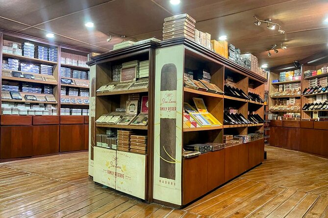 Guided Tour to Don Lucas Cigars Factory and Souvenirs Store - Key highlights at a glance