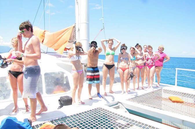Half Day Catamaran & Snorkeling - Food and snacks: what to expect (and what not to expect)
