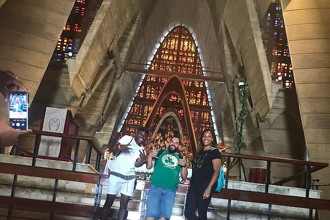 Half-Day Cultural Experience: History, Flavors & Local Artisans - The Dominican market and typical house: buying souvenirs with context