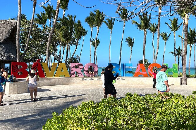 Half Day Punta Cana City Tour - BlueMall Punta Cana and Taino Gifts: shopping time with one built-in treat