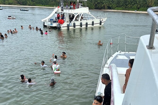 Half-Day Tour with Punta Cana Beach Boat Party - Drinks, Snacks, and the Party Host Energy (Jay’s Effect)