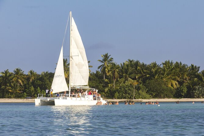 Happy Hour Party Boat With Snorkeling - Who this adults-only boat is best for
