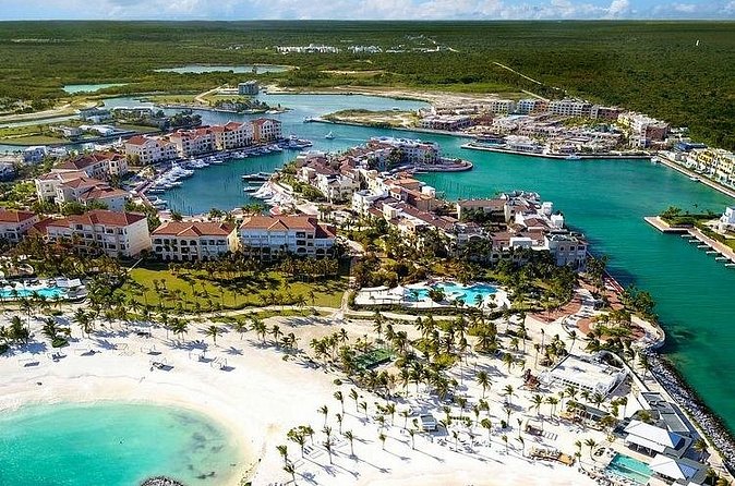 Helicopter tour of Punta Cana - Comfort that matters: headphones, air-conditioning, and small-group flying