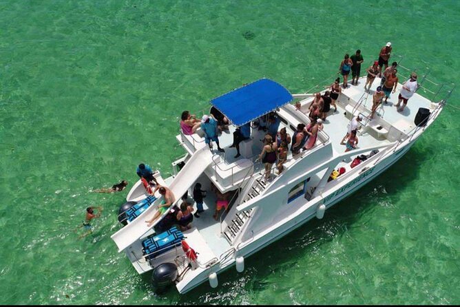 Hip Hop adult only Party Boat with Unlimited drinks and Sandbar - Key highlights at a glance