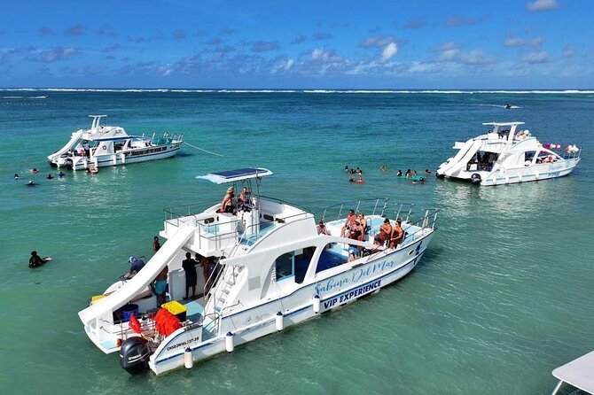 Hip Hop adult only Party Boat with Unlimited drinks and Sandbar - Comfort, cover, and weather: the one risk you can’t ignore