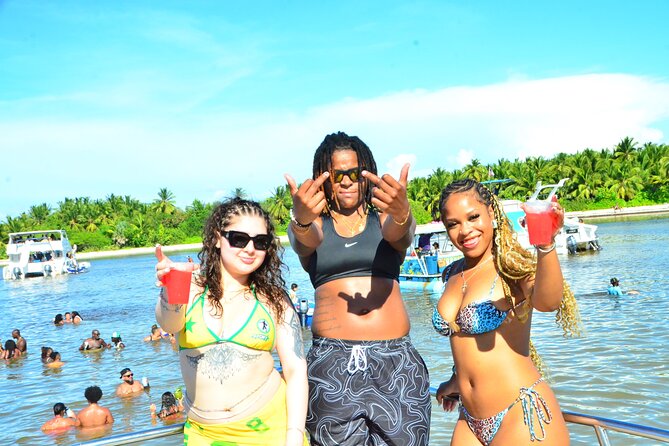 Hip Hop Adult Only Party Boat with Unlimited drinks & Sandba stop - Unlimited Drinks: What You’ll Really Get