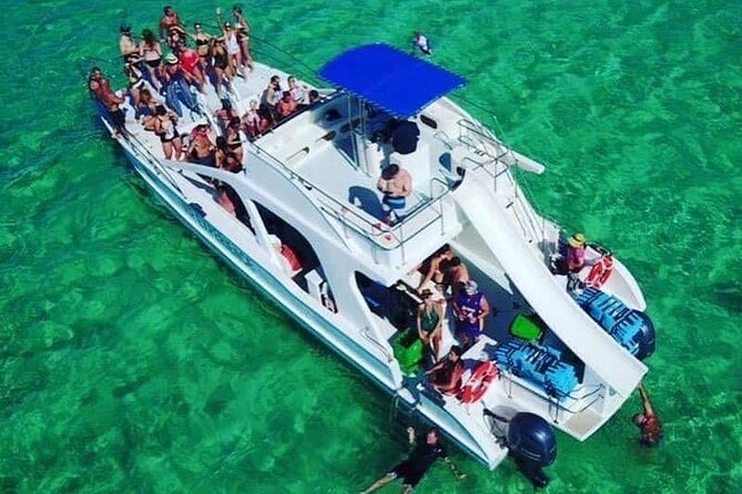 Hip Hop Beat and Live Dj Adults Only Party Boat and Free drinks - Timing and flow: how the 3-hour plan stays packed